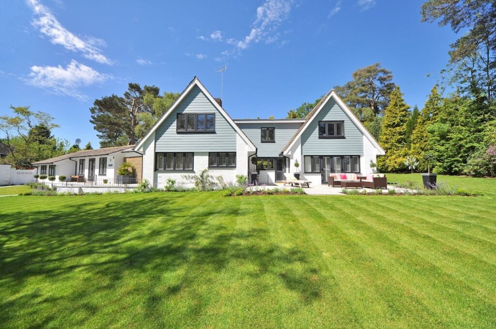 How Lawn Care Companies Keep Your Grass Green All Year Round