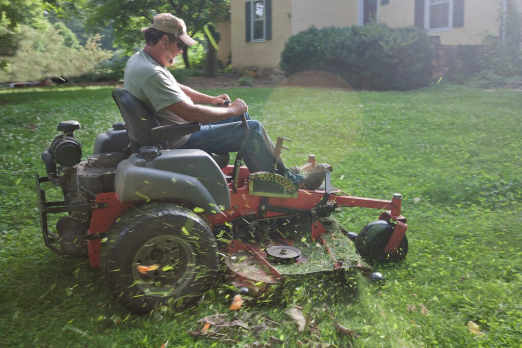 riding lawn mower